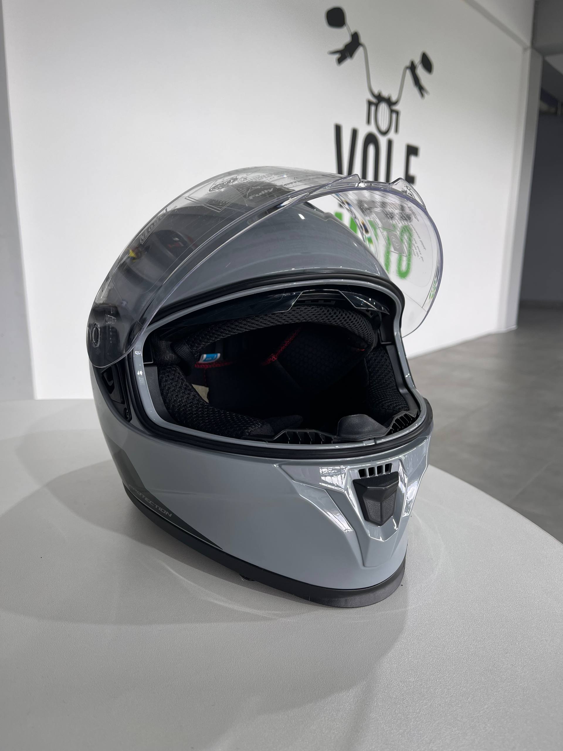 Мотошолом Helmet