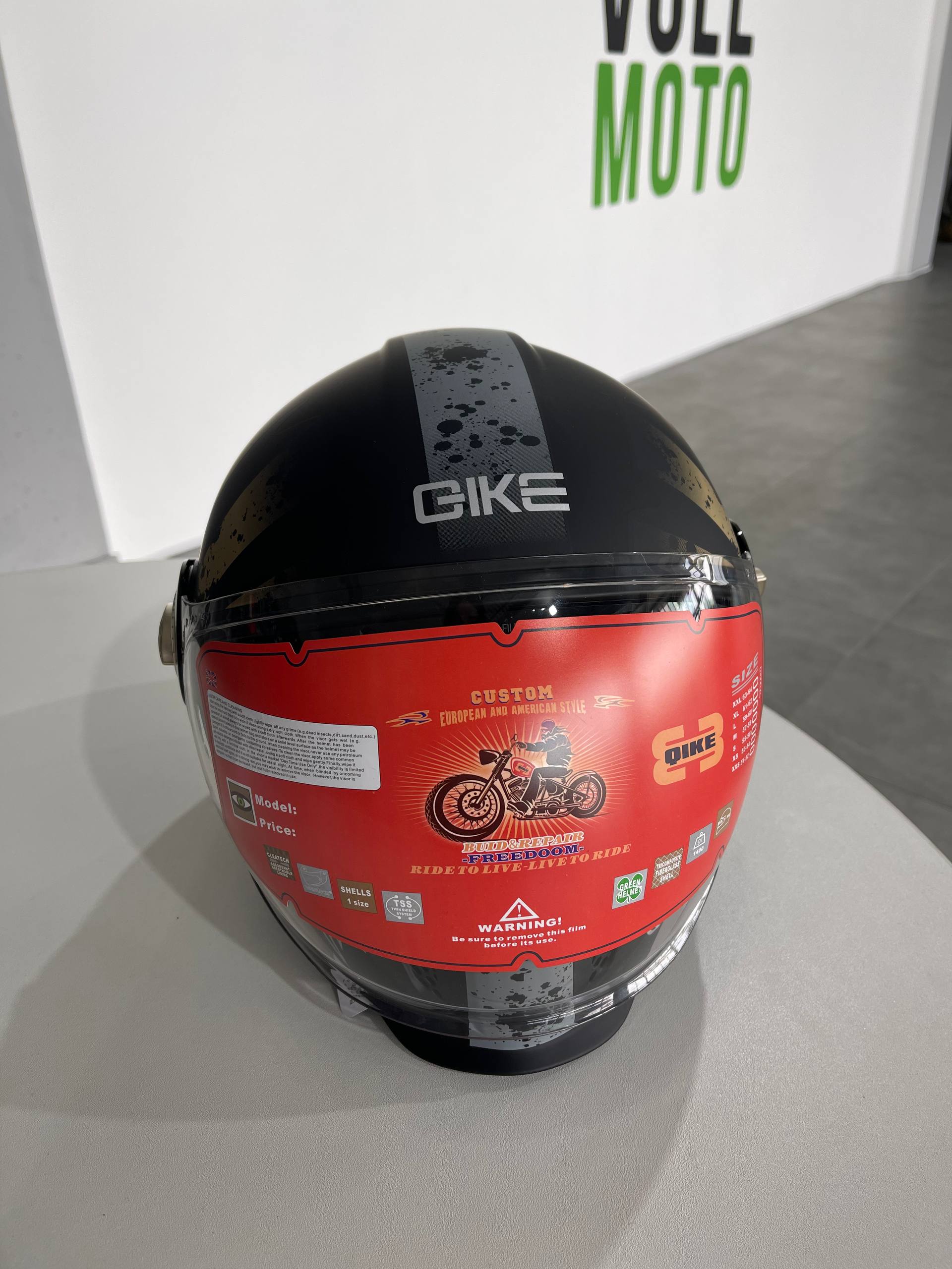 Мотошолом Gike 
