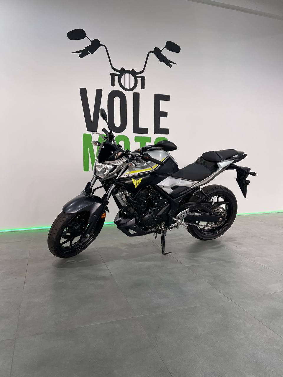 Yamaha MT-25