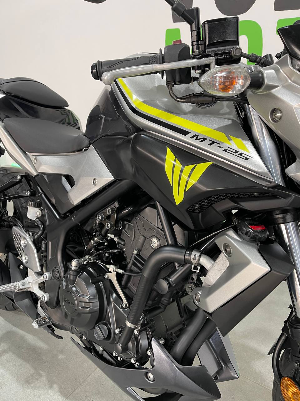 Yamaha MT-25