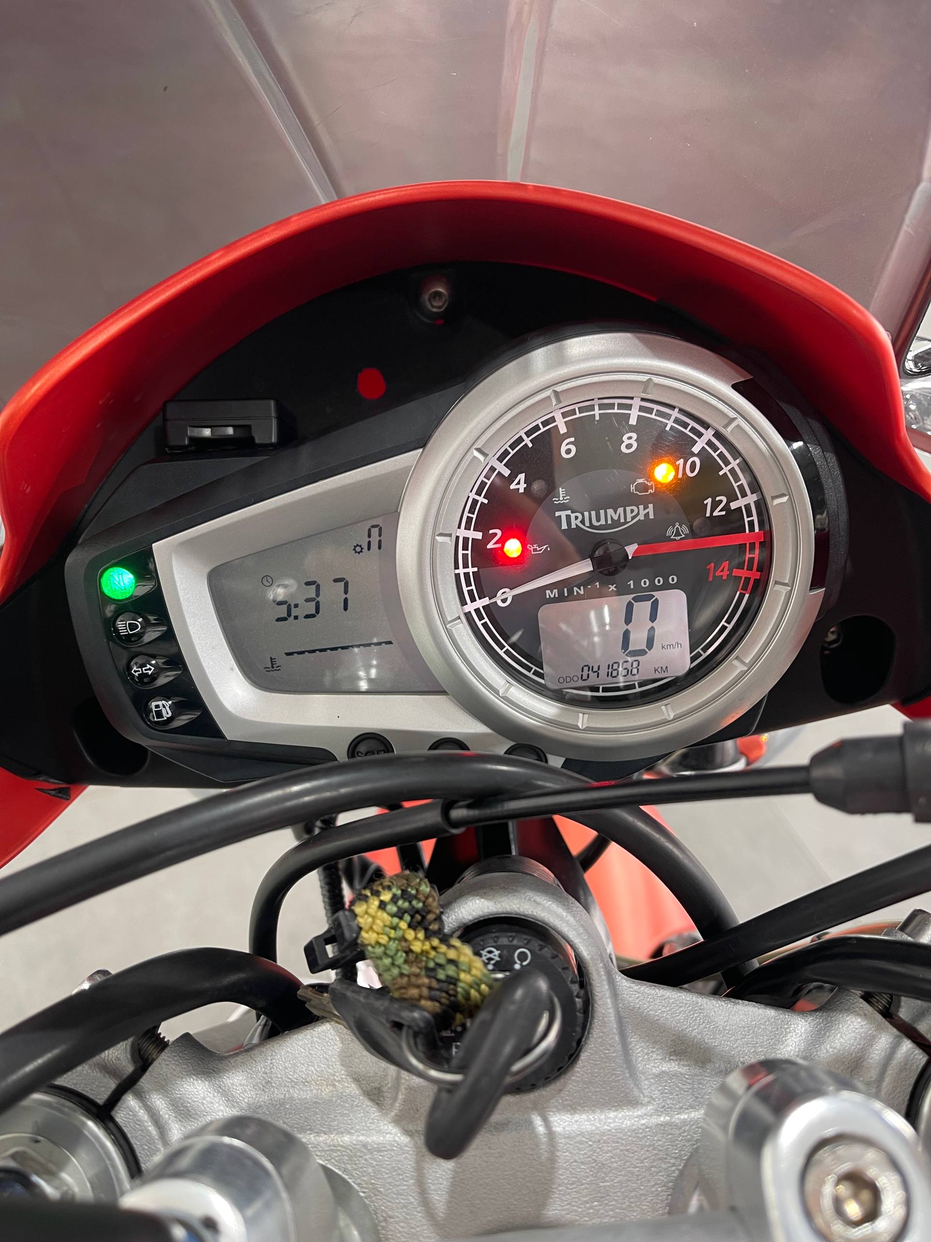Triumph Street Triple R 