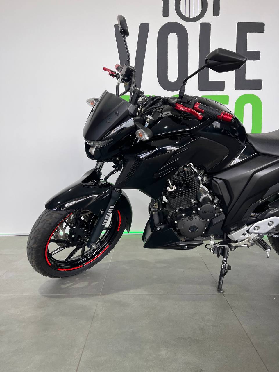 Yamaha FZ-25