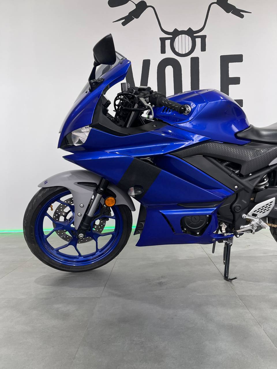 Yamaha YZF-R25 