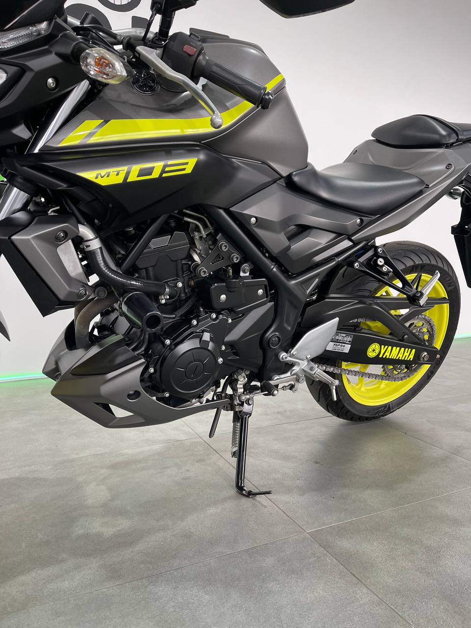 Yamaha MT-03