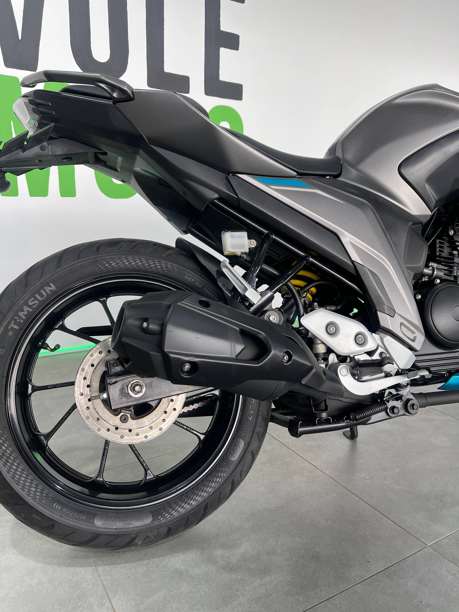 Yamaha FZ25 