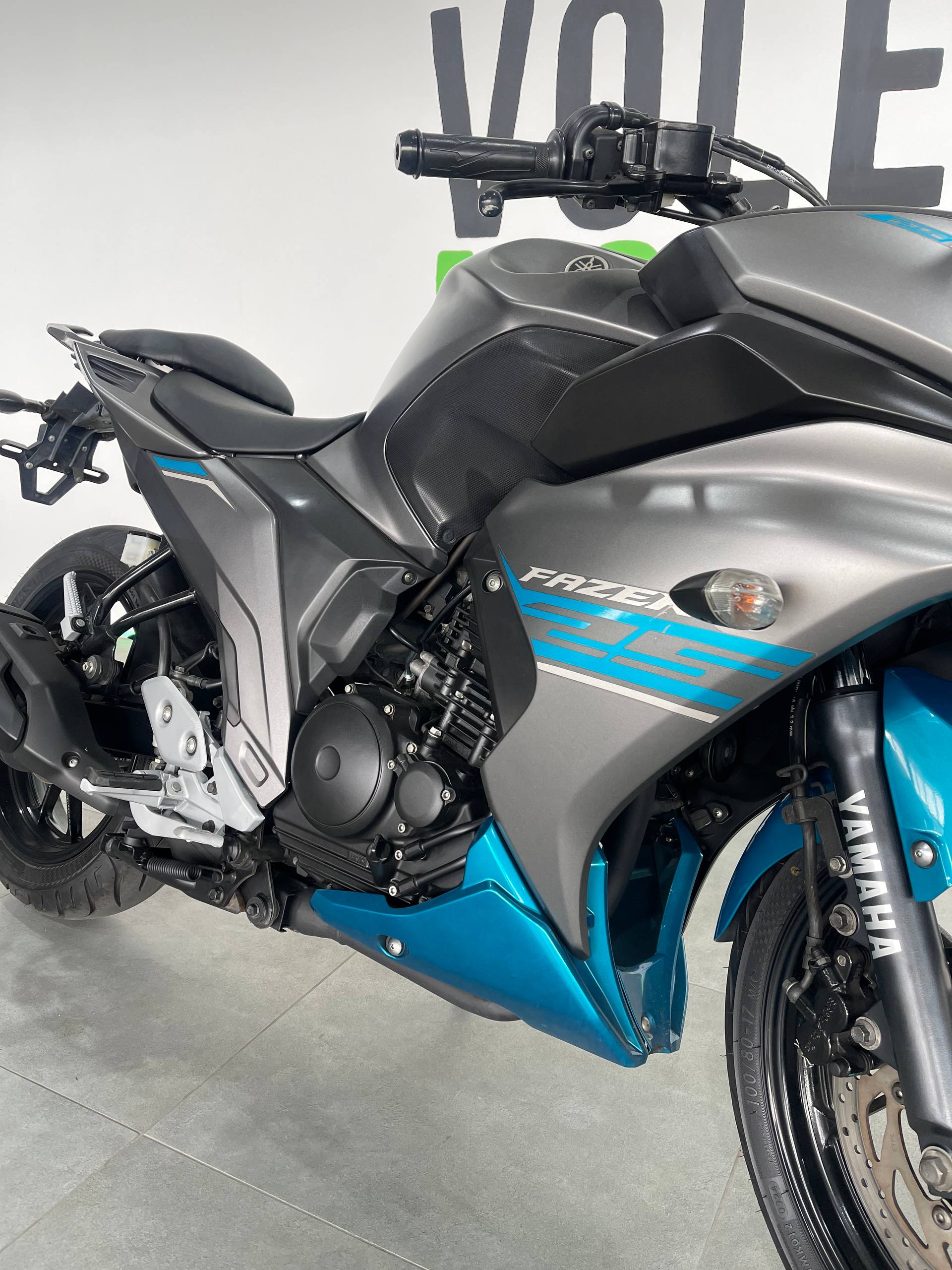 Yamaha FZ25 
