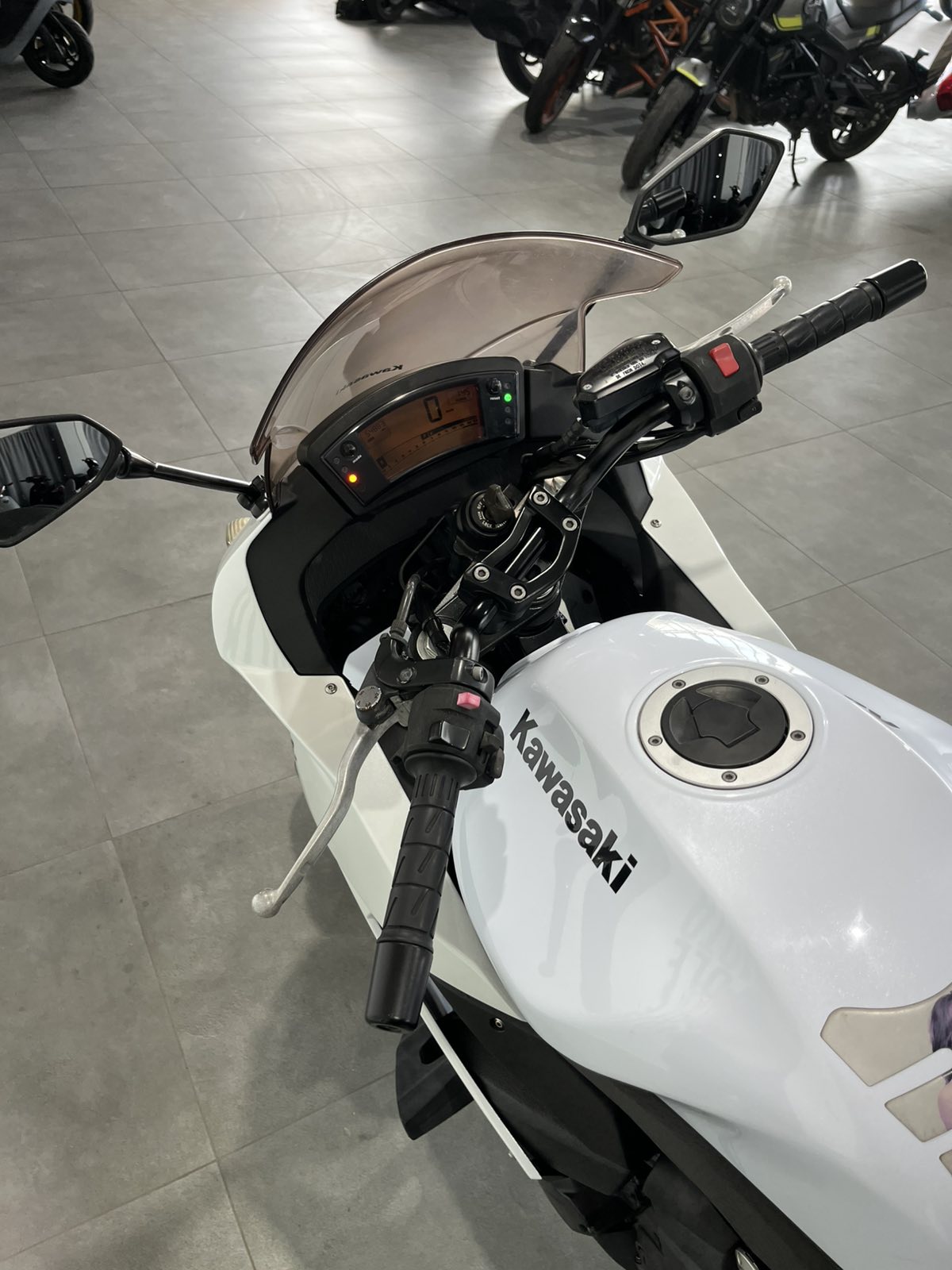 Kawasaki ER6F