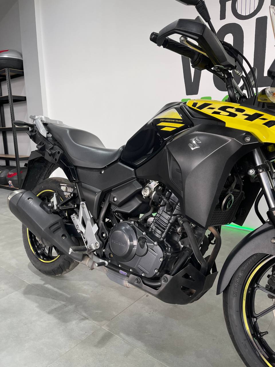 Suzuki V-Strom 250 