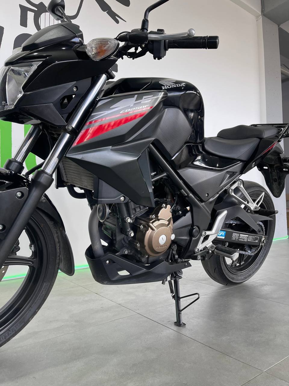 Honda CB250F