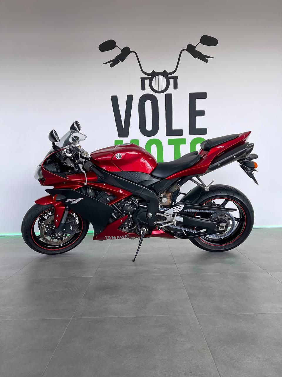 Yamaha YZF- R1 