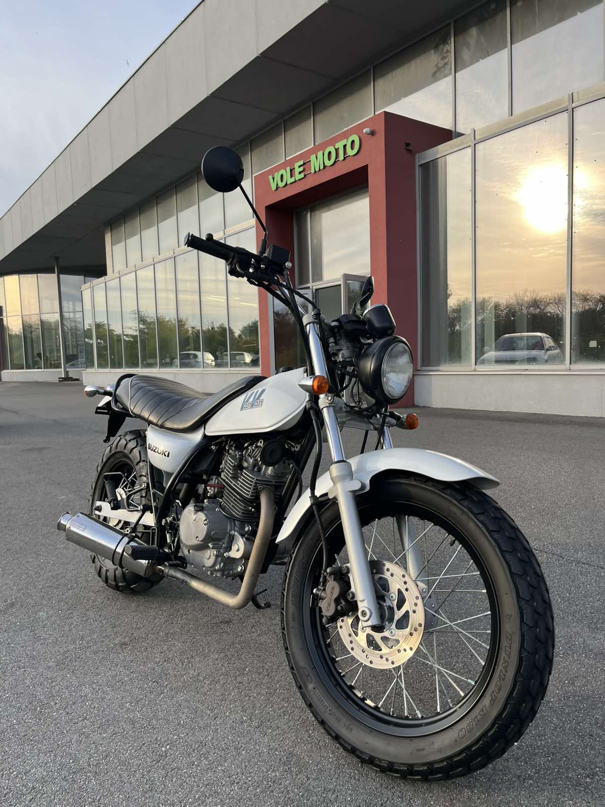 Suzuki VanVan 200