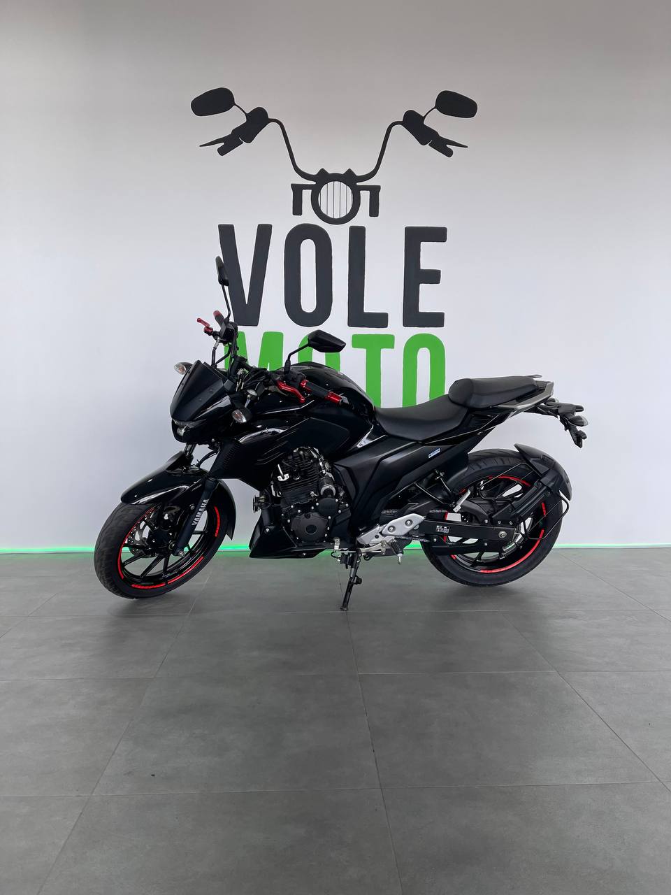 Yamaha FZ-25
