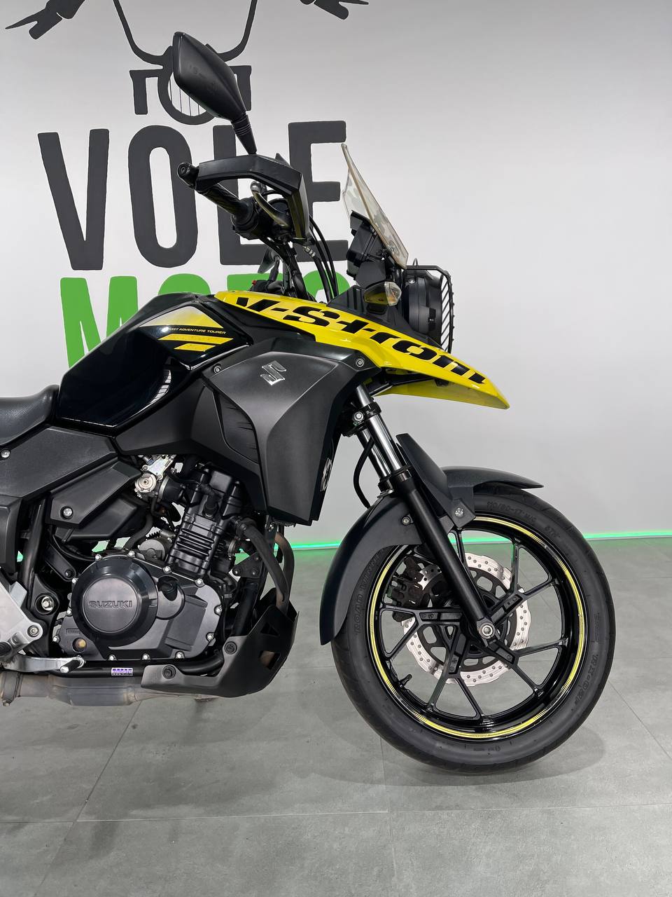 Suzuki V-Strom 250 