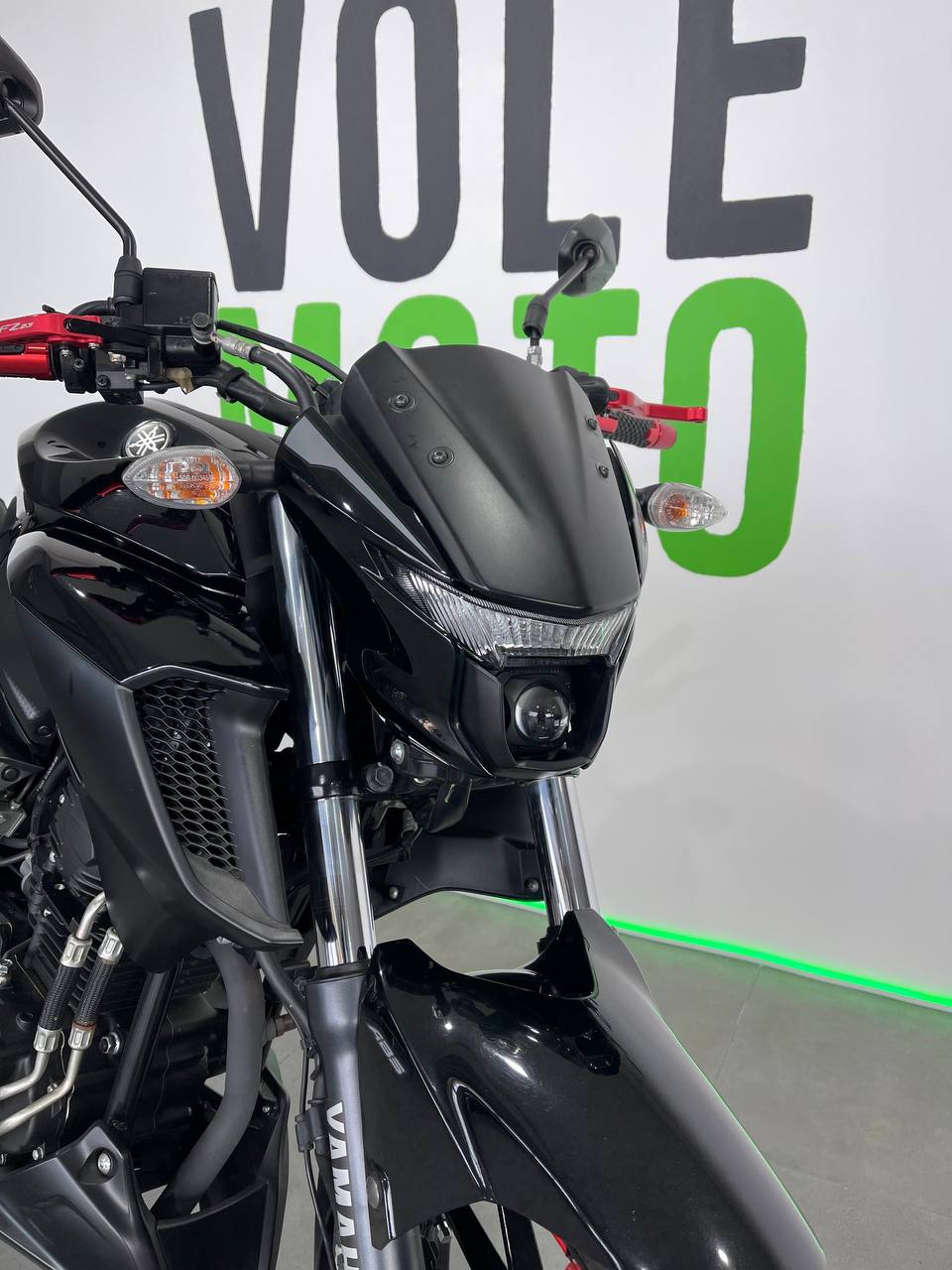 Yamaha FZ-25