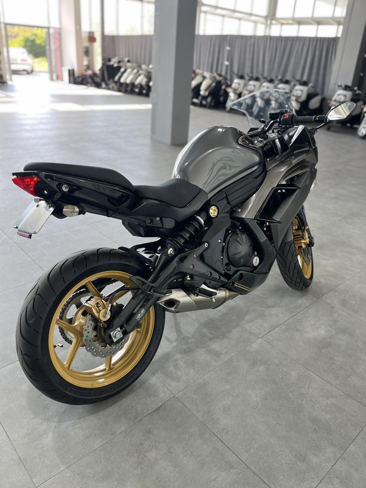 Kawasaki Ninja 400