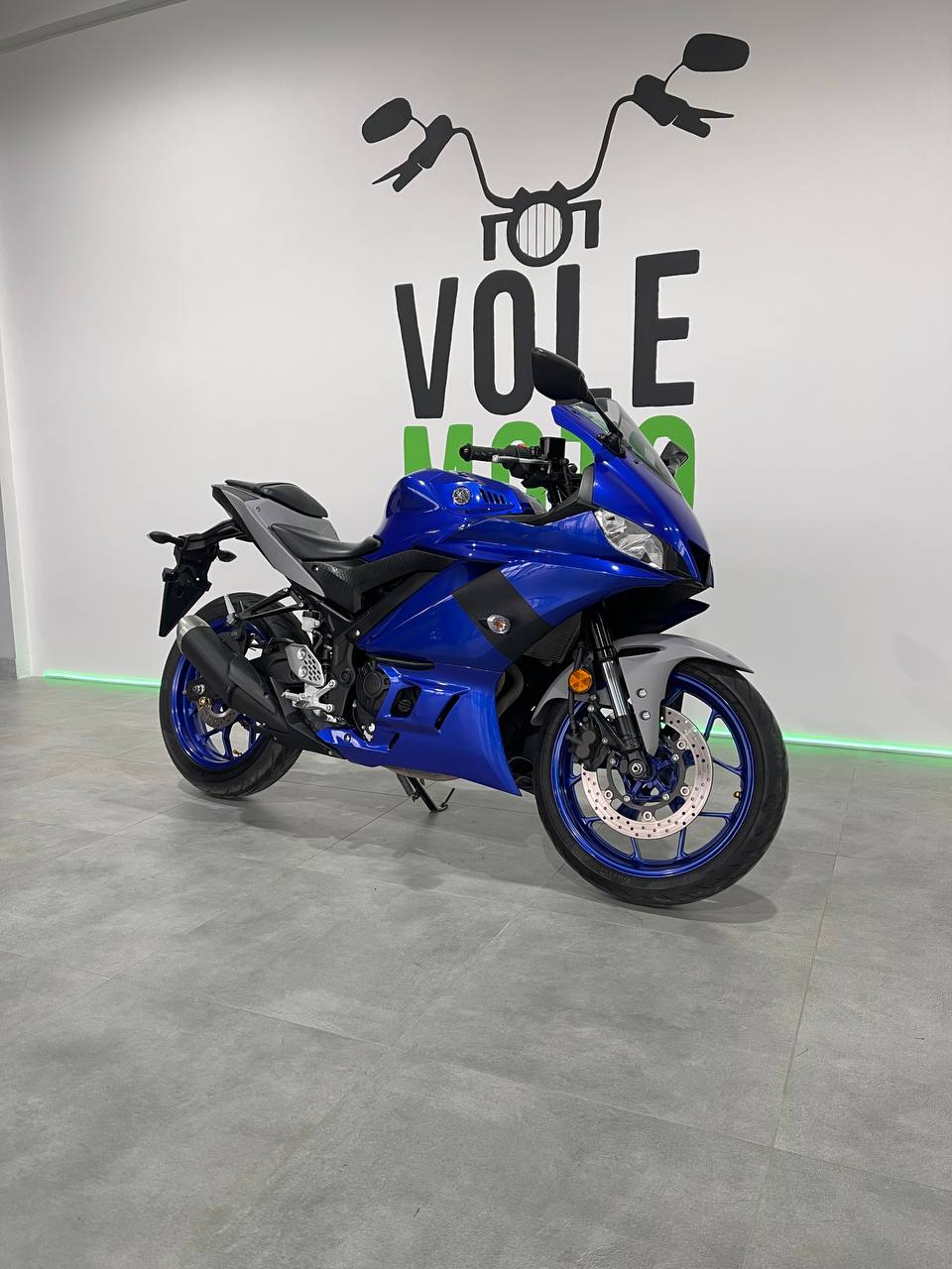Yamaha YZF-R25 