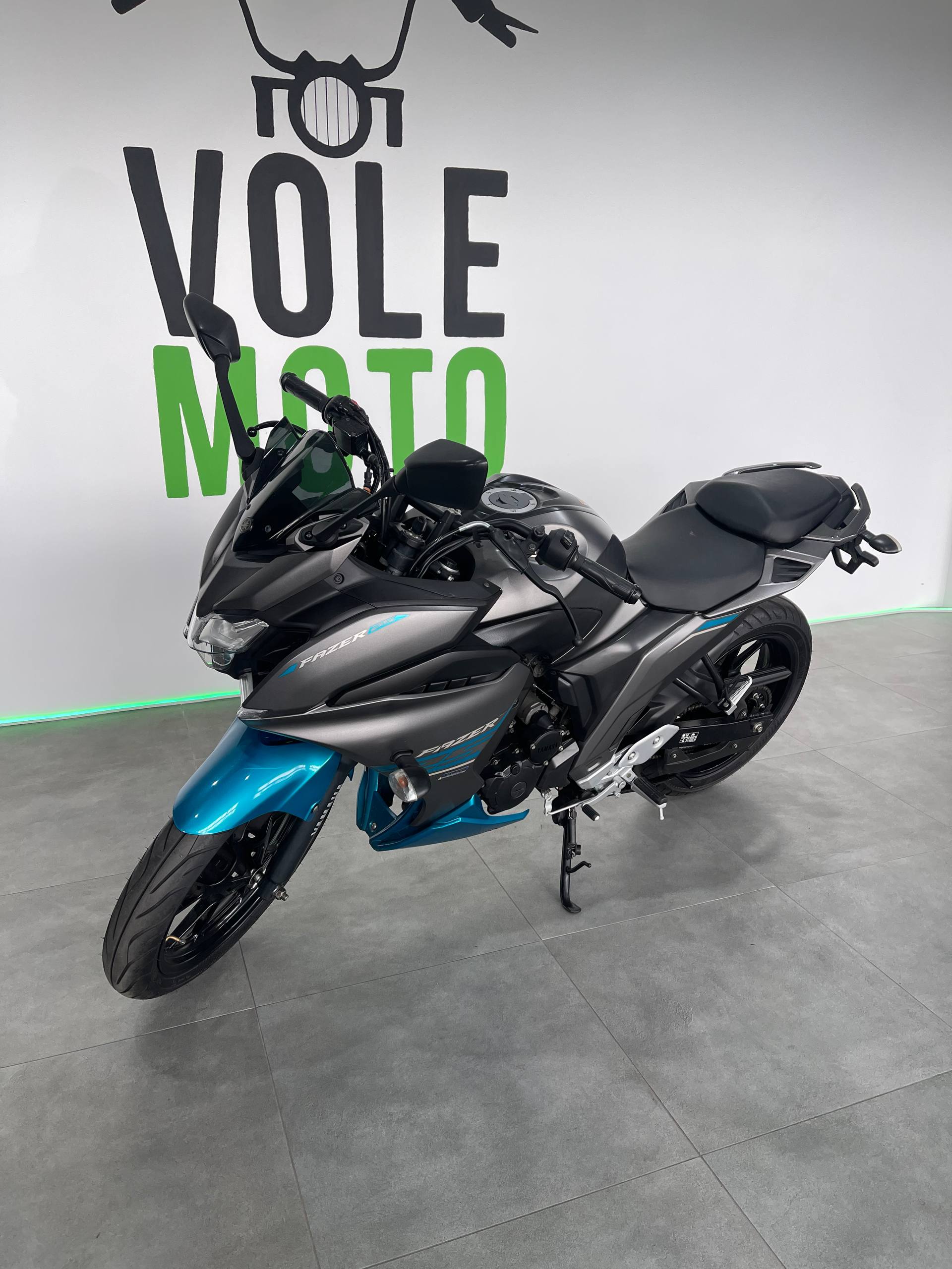 Yamaha FZ25 