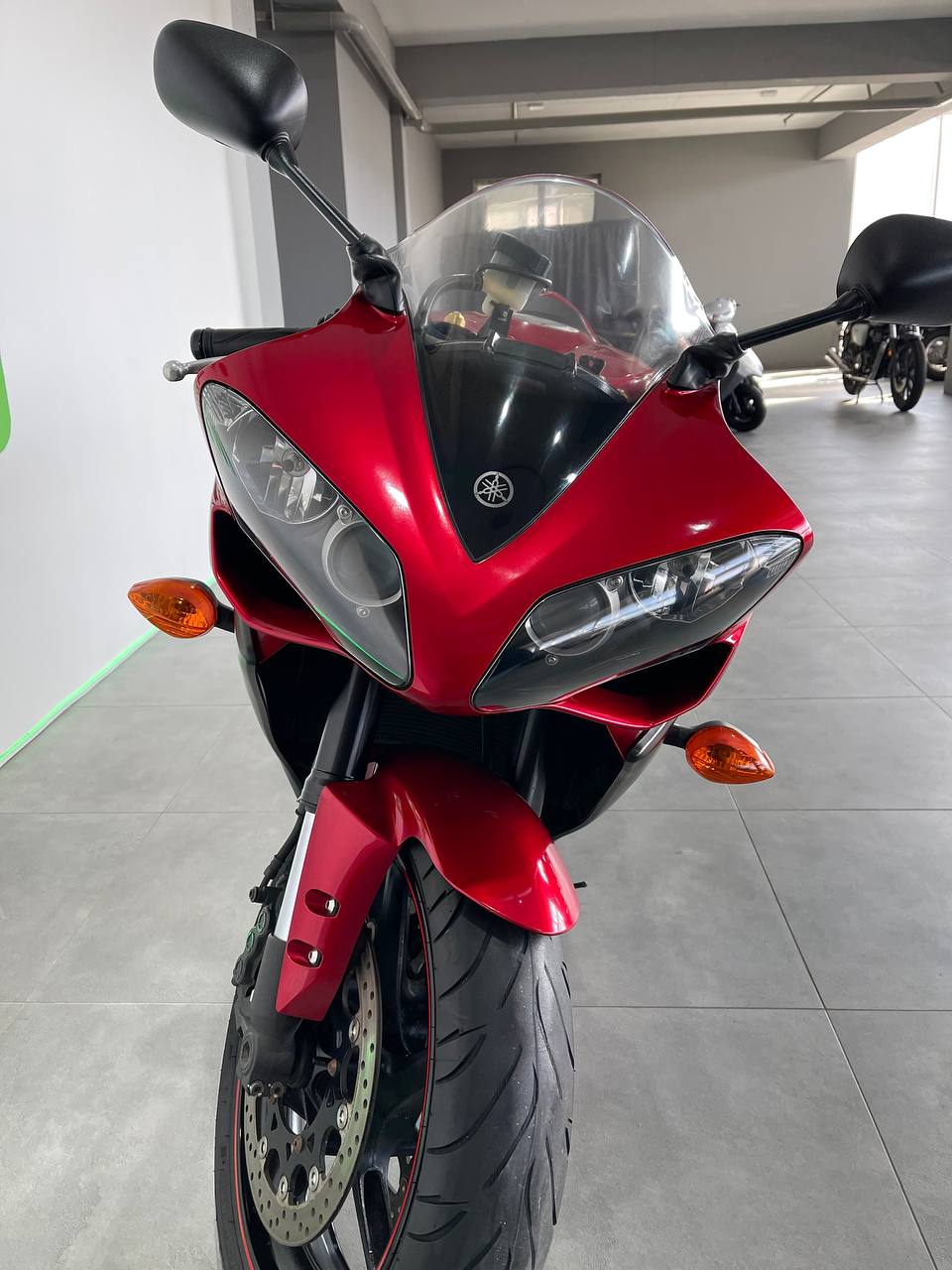 Yamaha YZF- R1 