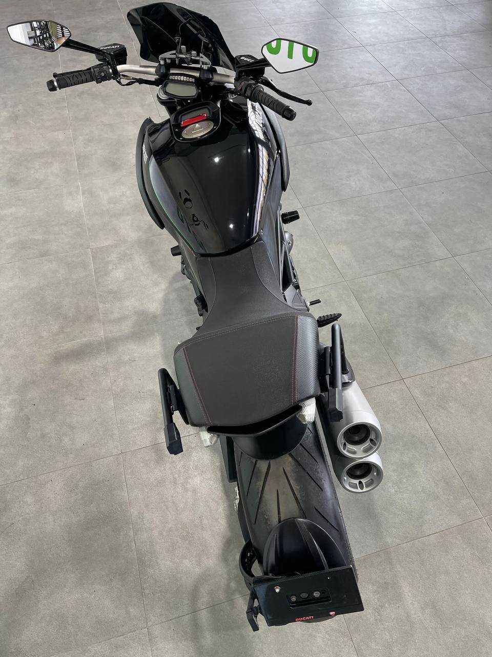 Ducati diavel 1200
