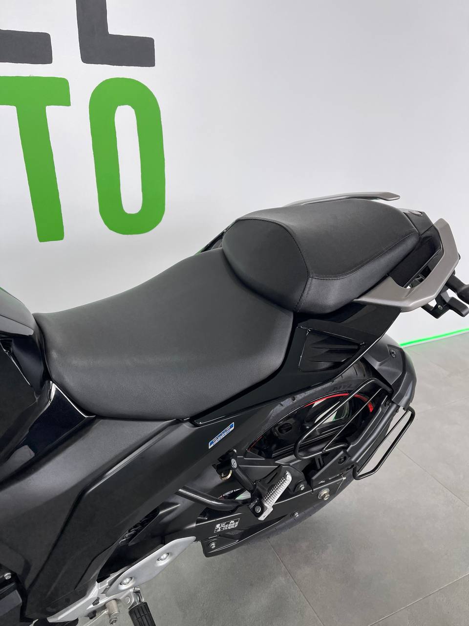 Yamaha FZ-25