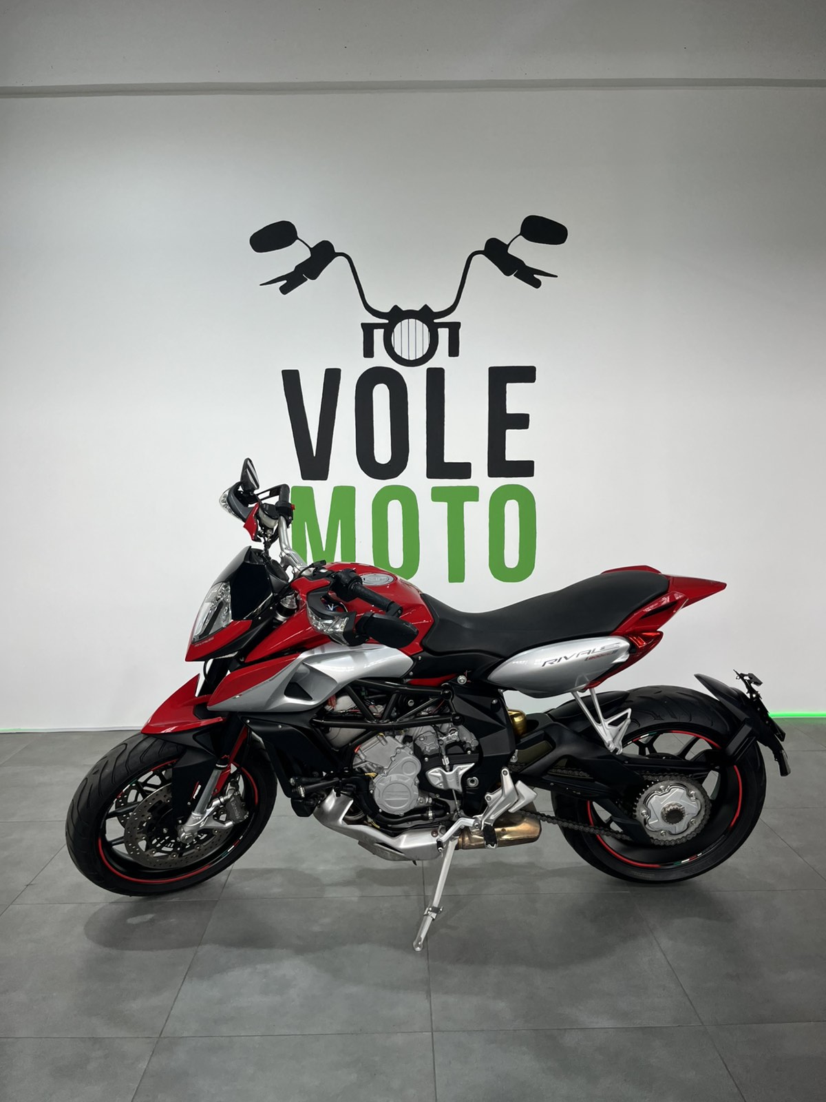 MV Agusta Rivale 800