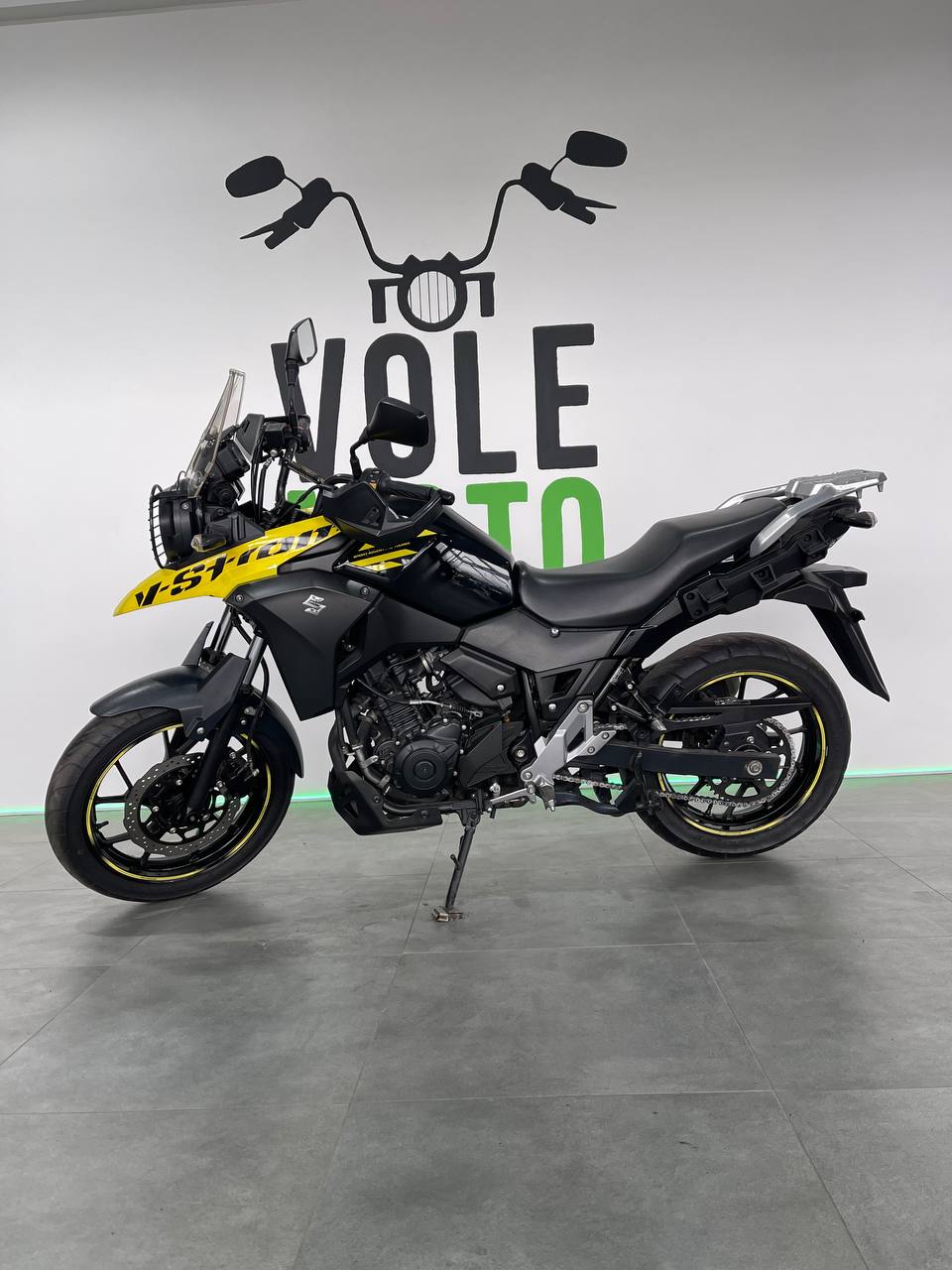 Suzuki V-Strom 250 