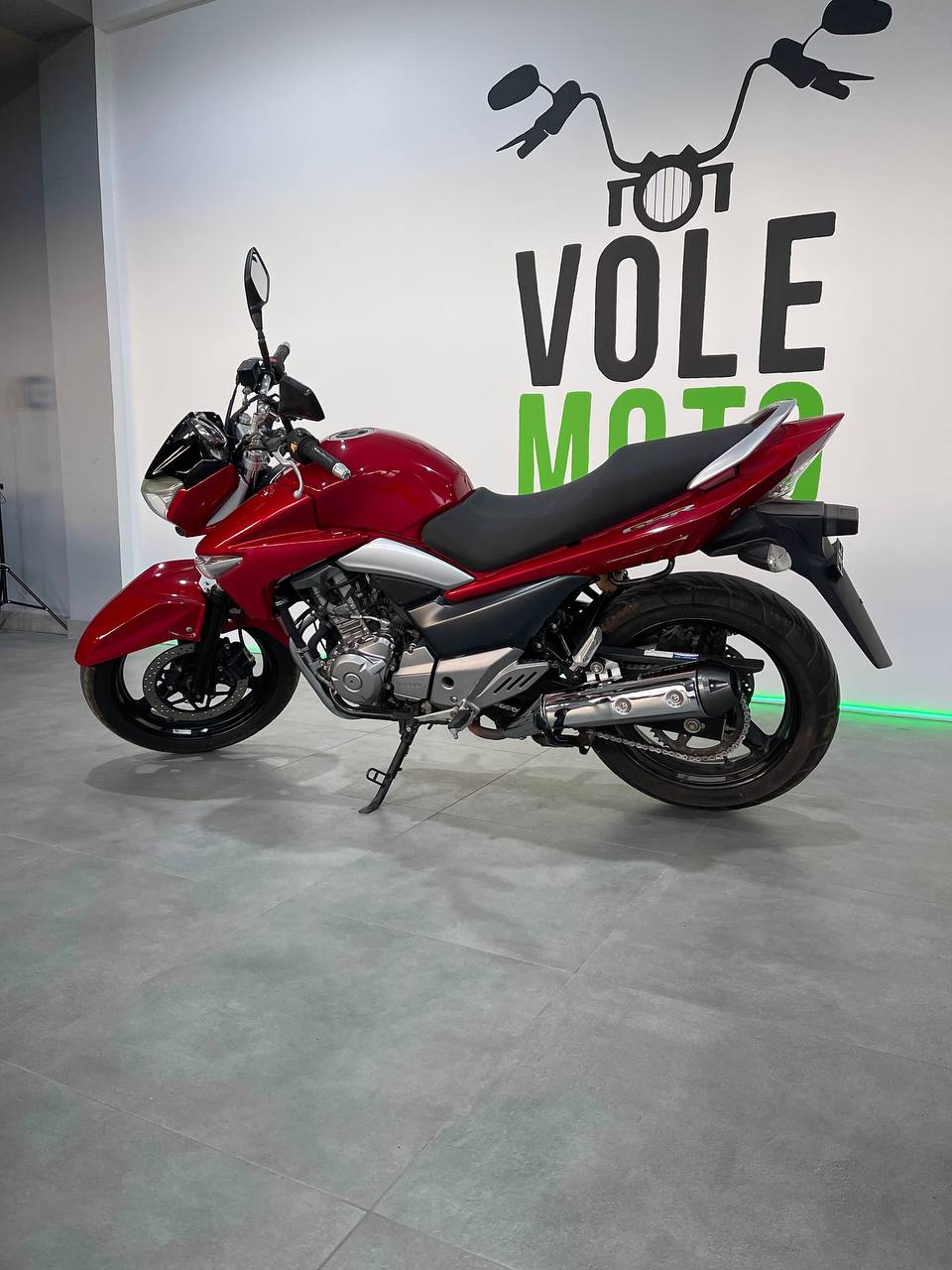 Suzuki GSR250