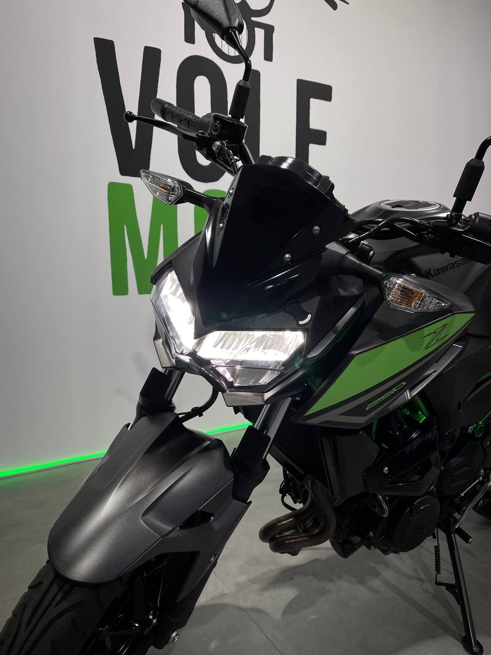 Kawasaki Z250