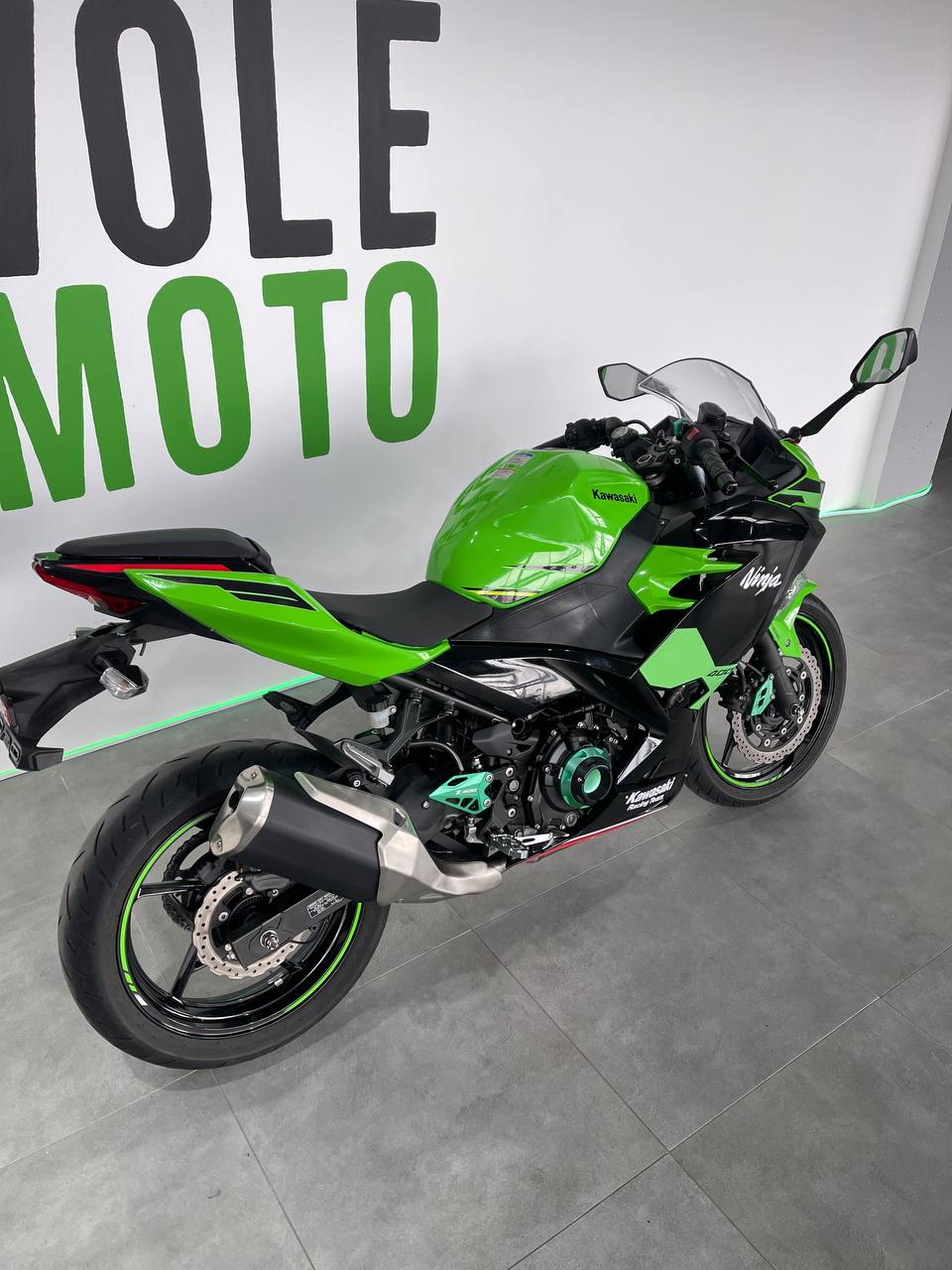 Kawasaki Ninja 400