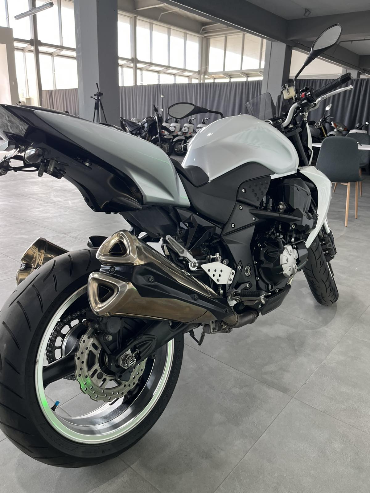 Kawasaki Z1000