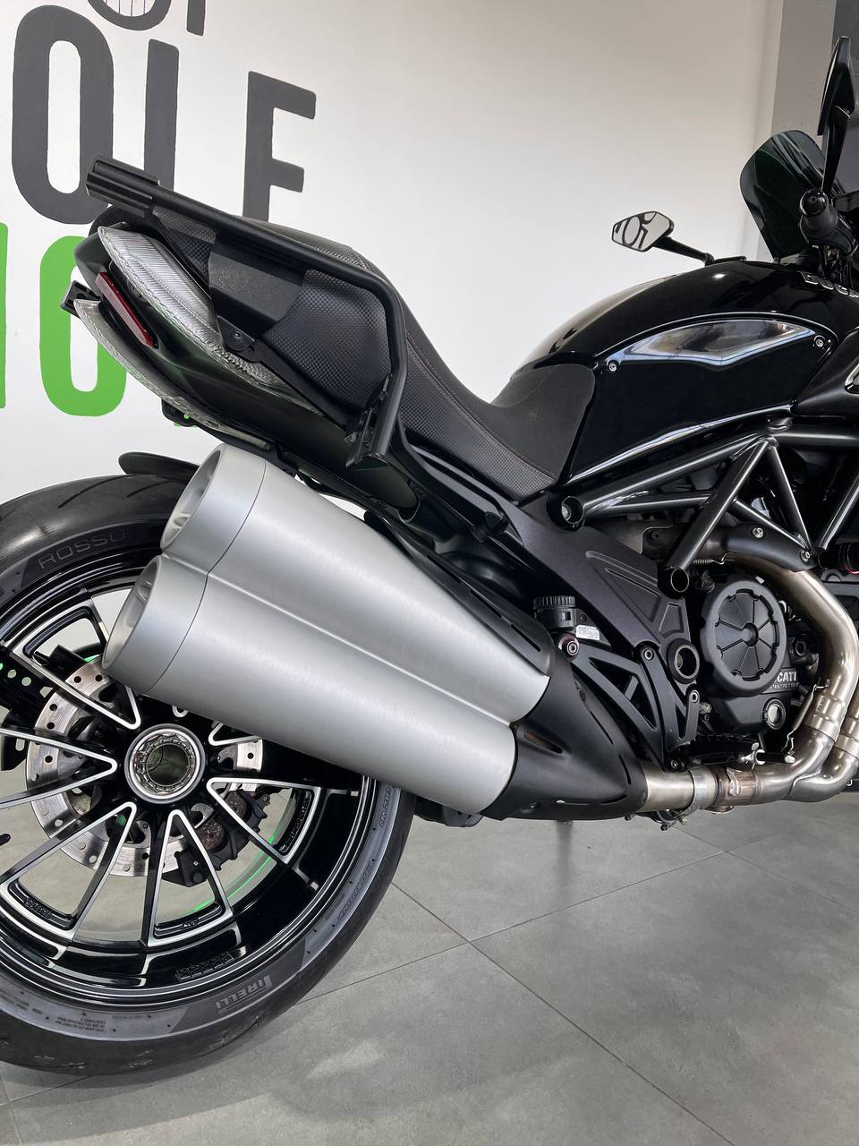 Ducati diavel 1200