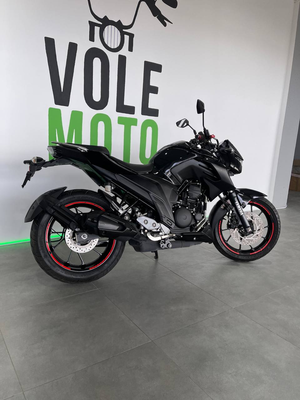 Yamaha FZ-25