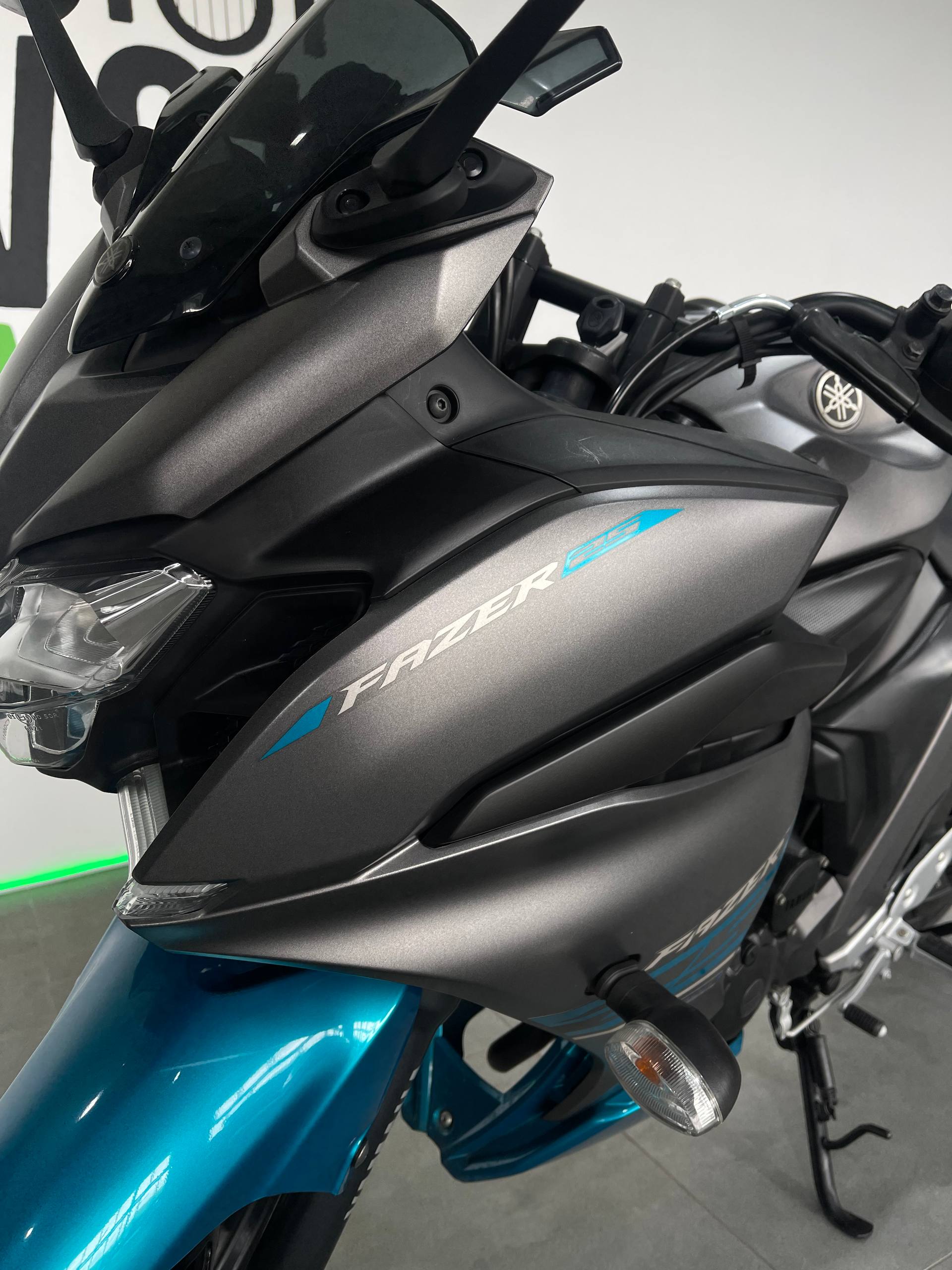 Yamaha FZ25 