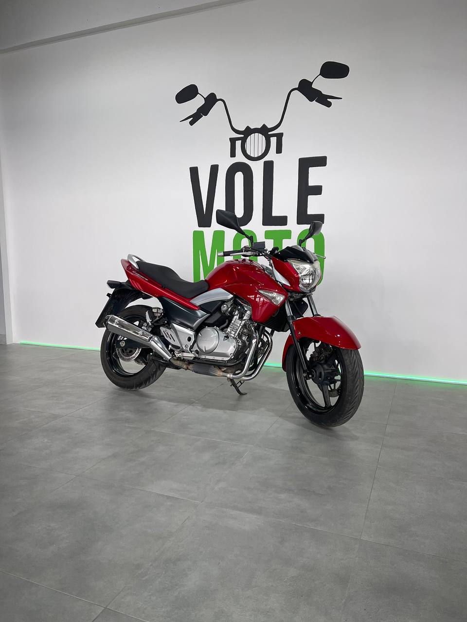 Suzuki GSR250