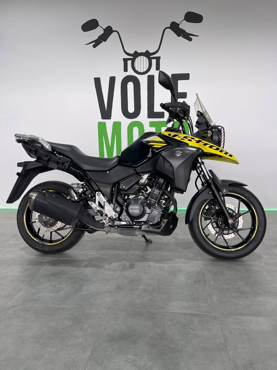 Suzuki V-Strom 250 