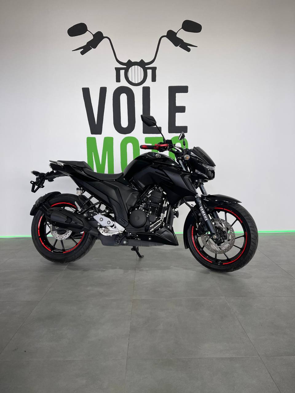 Yamaha FZ-25