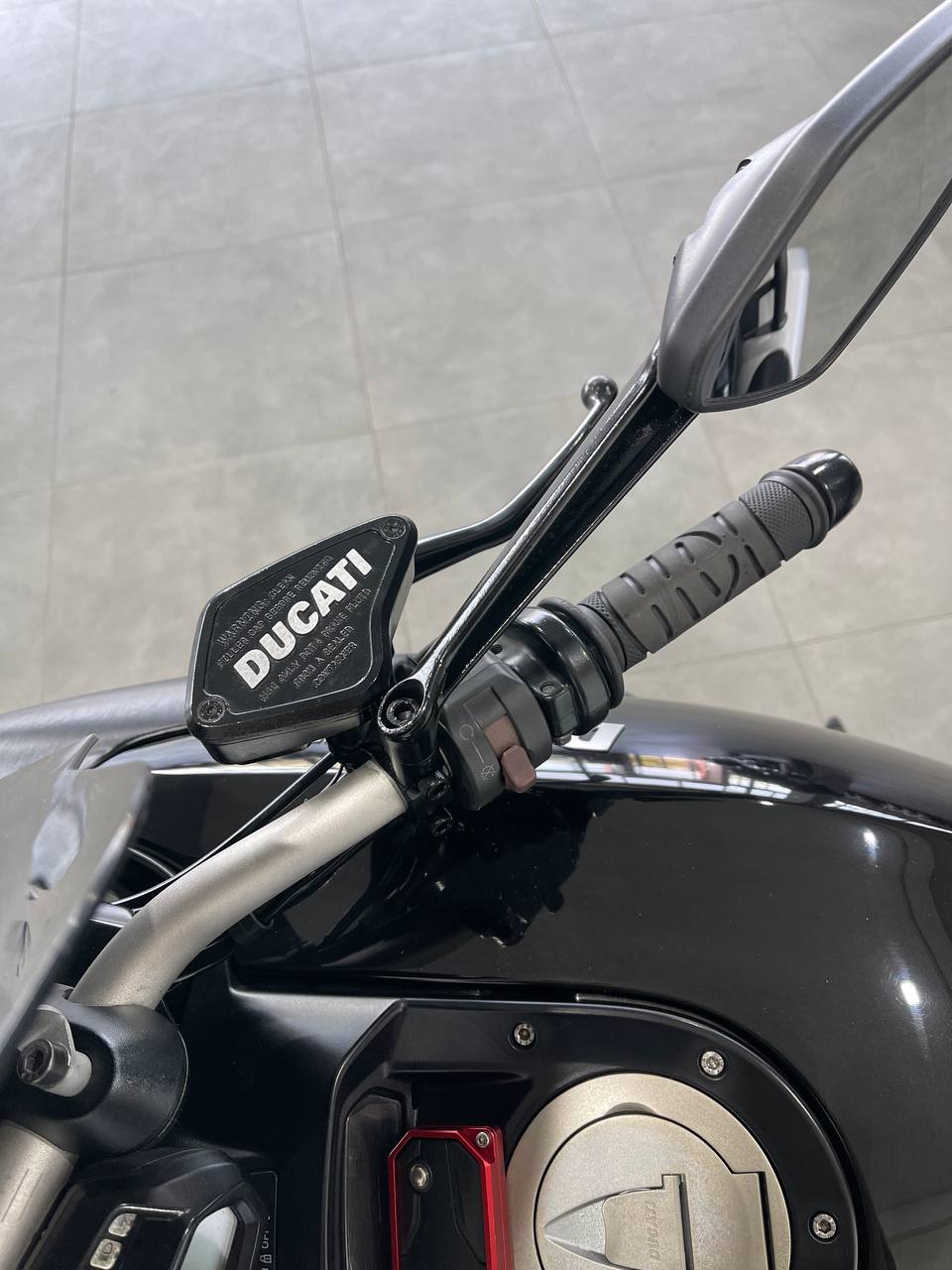 Ducati diavel 1200