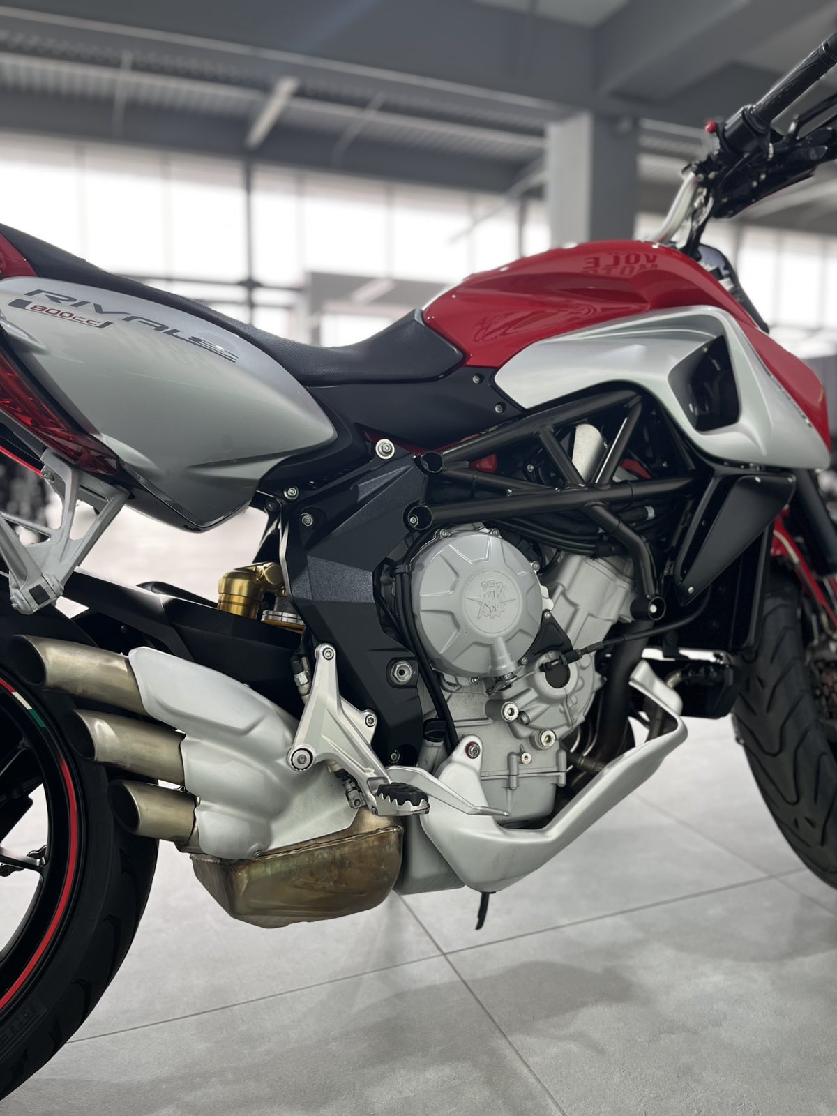 MV Agusta Rivale 800