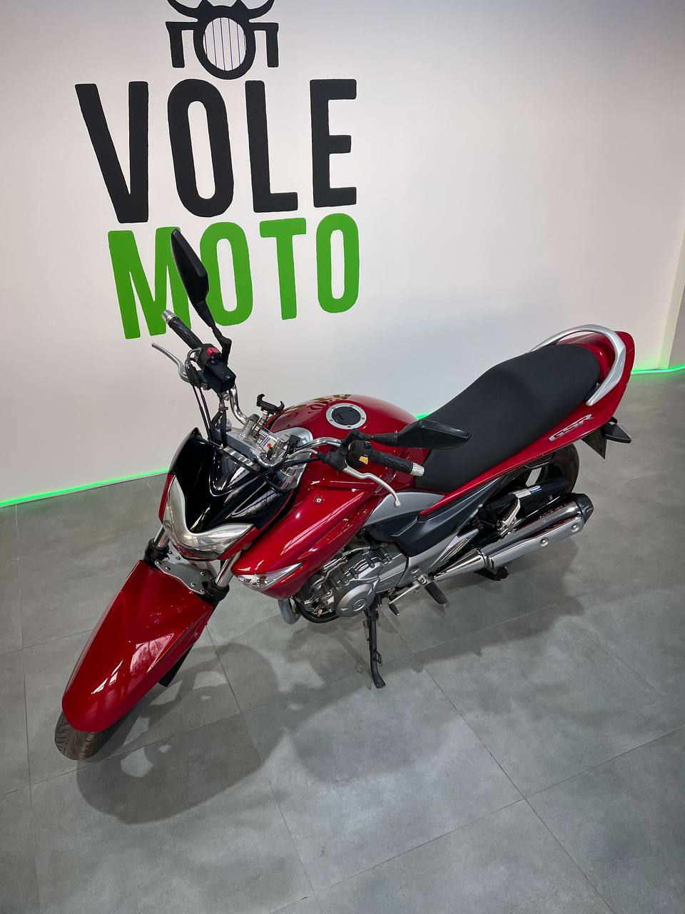 Suzuki GSR250