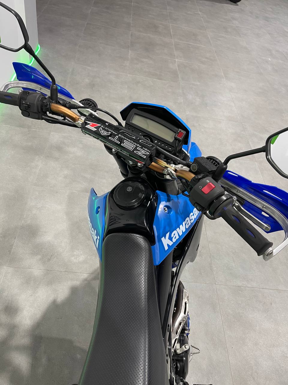 Kawasaki D-Tracer 250X 