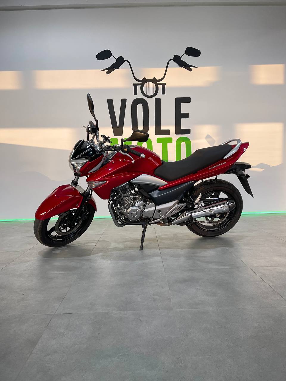 Suzuki GSR250