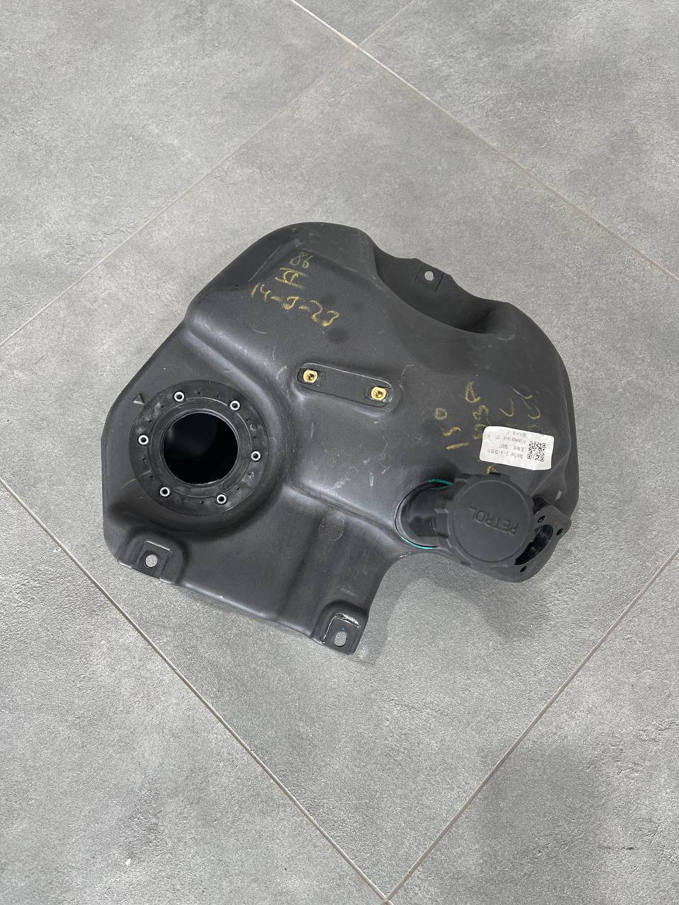 Паливний бак Vespa VXL 150 2021 рік