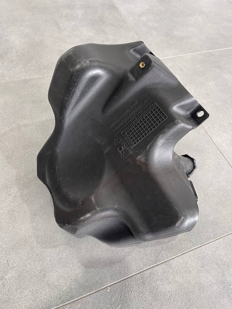 Паливний бак Vespa VXL 150 2021 рік