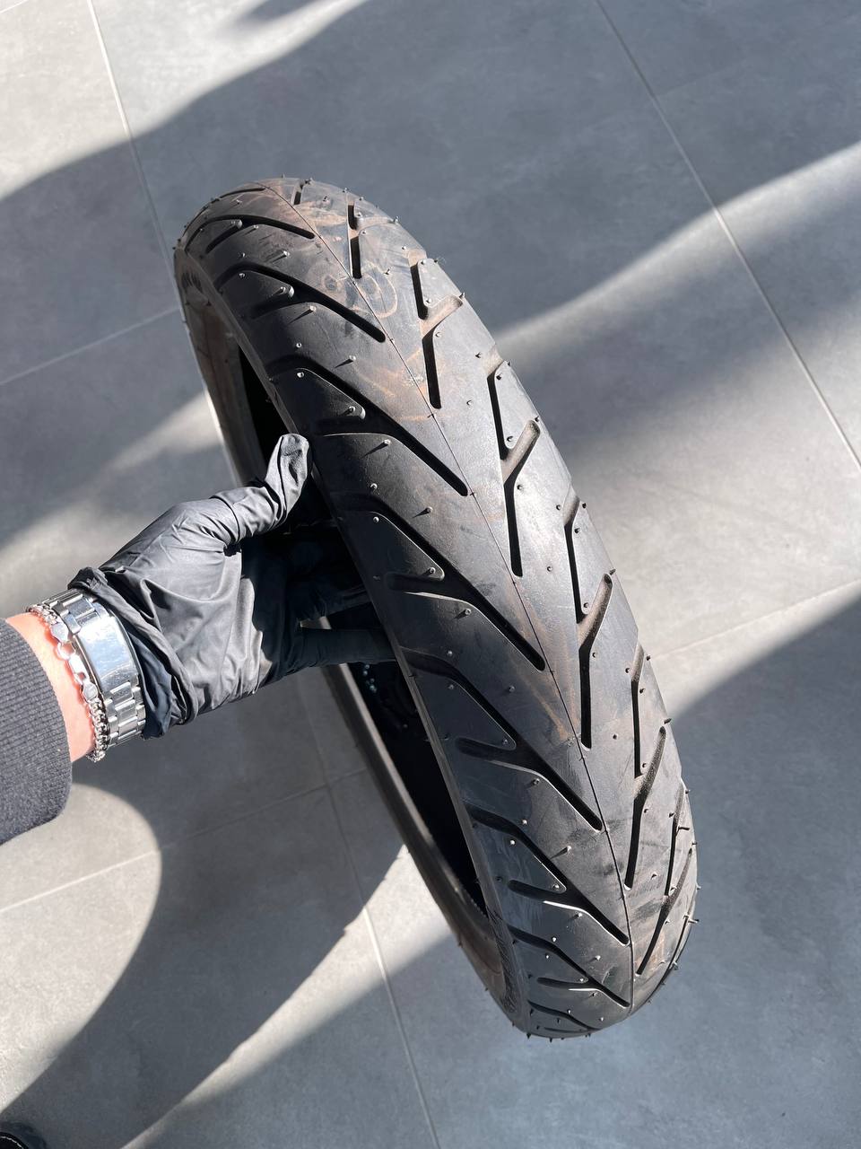 Шина Bridgestone EXEDRA G558