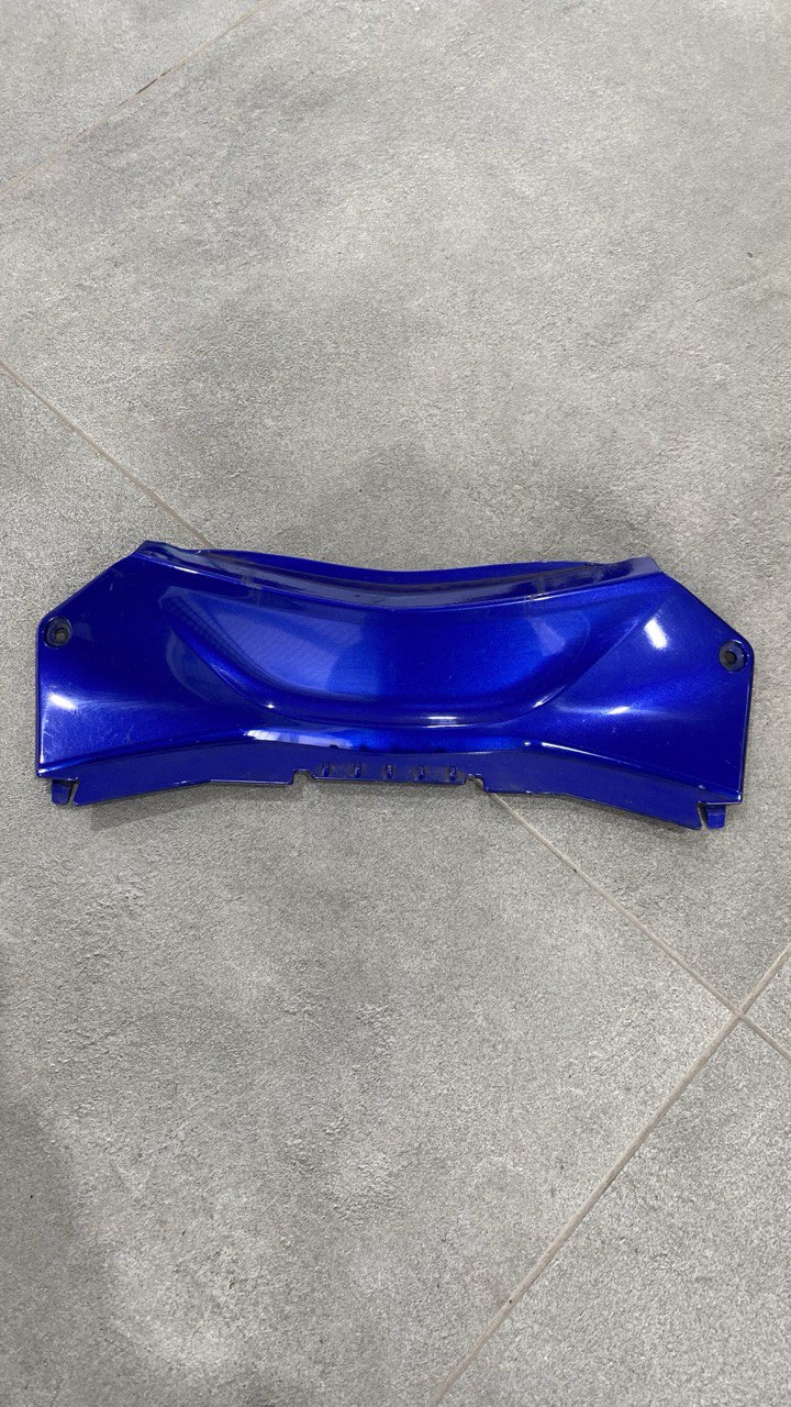 Панель сидіння задня центральна Yamaha R3 2014-2016