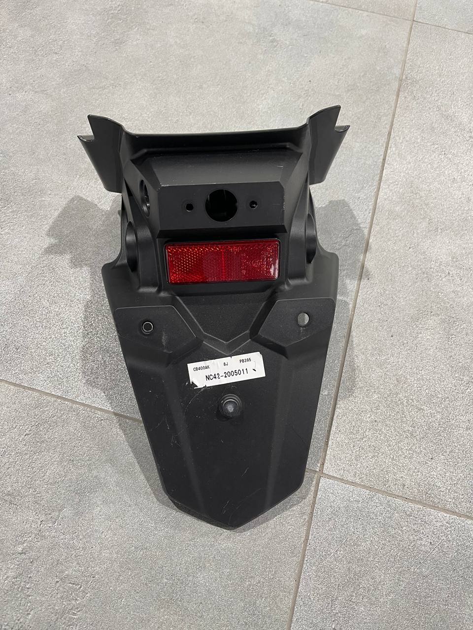 Хвіст Honda CB400