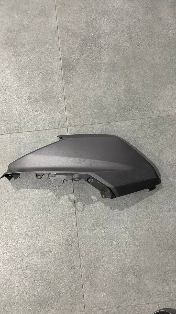 Ліва панель обтічника Yamaha N MAX 125  15-20
