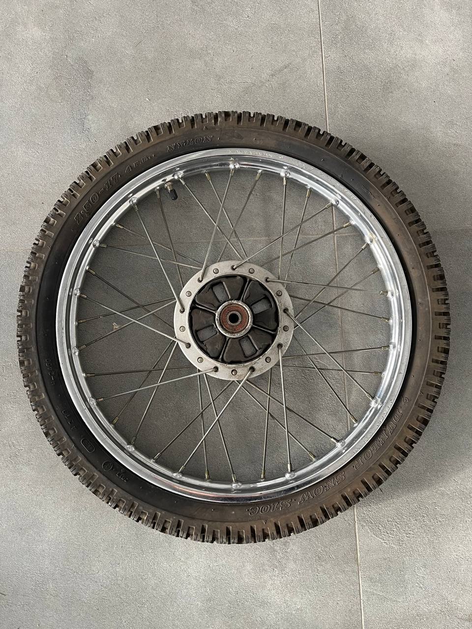 Колесо (задне) в зборі Dunlop Snow S106 з диском скутер Honda Super CUB 50