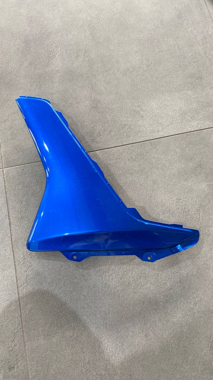 Ліве переднє крило Yamaha N Max 125 155
