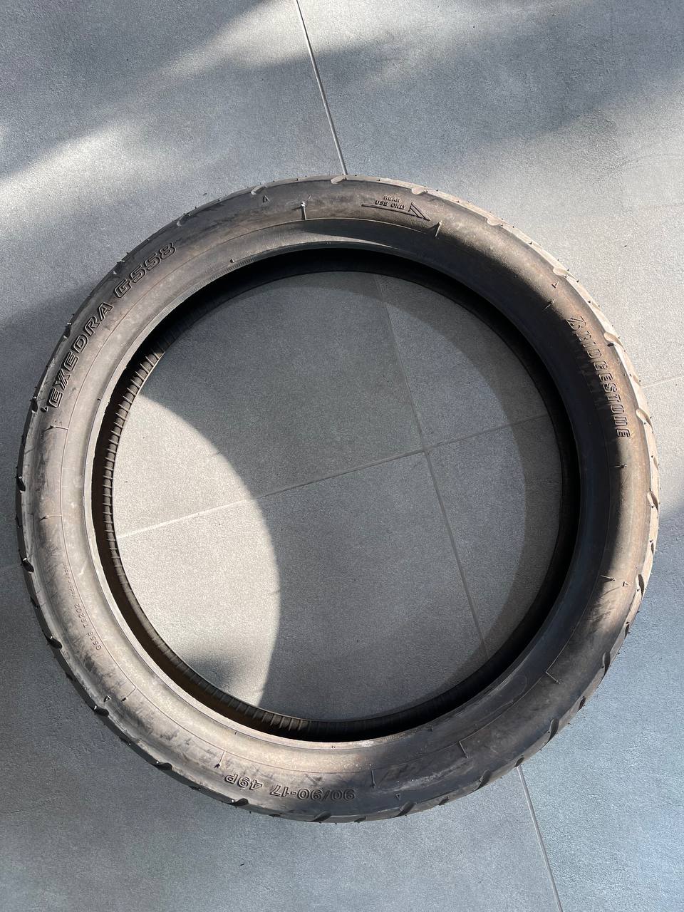 Шина Bridgestone EXEDRA G558